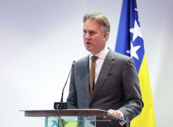 Ambasador Reilly: Velika Britanija stoji uz novinare i medijske radnike u Bosni i Hercegovini