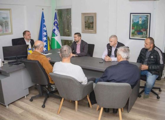 Vlada USK - Za sanaciju igrališta u bihaćkom naselju Vrsta 78.900 KM