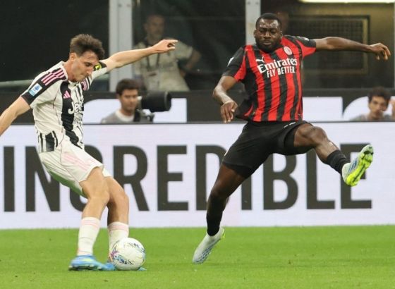 Juventusov bek na radaru engleskih klubova