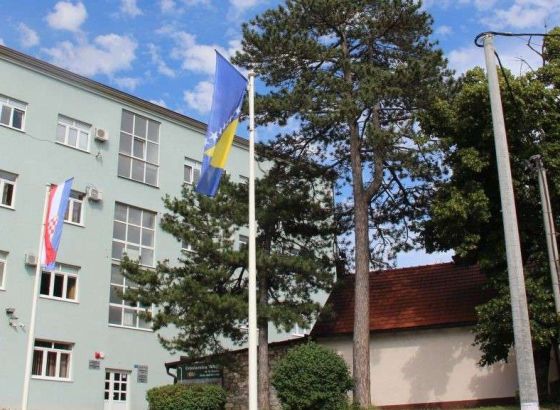 Potvrđena optužnica protiv 47-godišnjaka zbog napada na suprugu