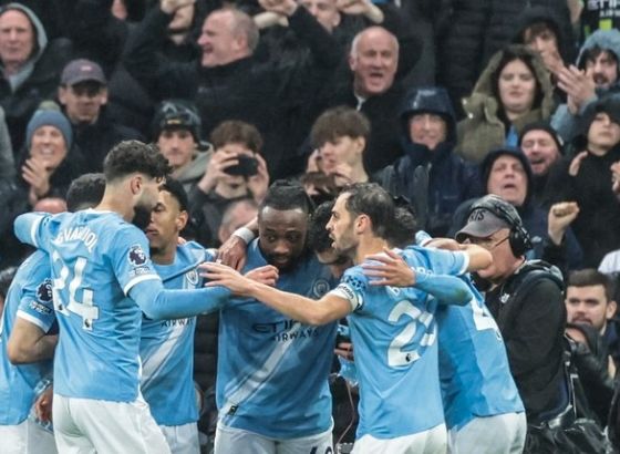 Manchester City slavio protiv Crystal Palacea i ostao u utrci za titulu Premier League
