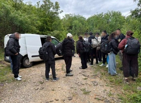 Pri nadzoru granice kod Gruda spriječeno krijumčarenje 14 stranih državljana