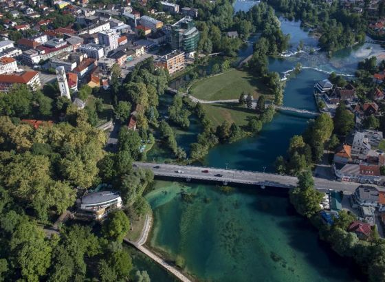 Resorno federalno ministarstvo podržalo dva infrastrukturna projekta u Bihaću sa 68.000 KM