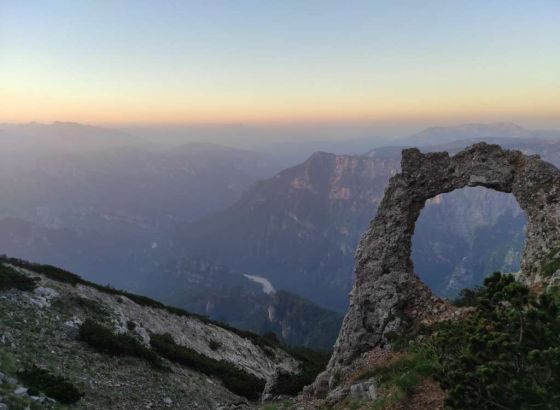 Helikopter OS BiH pomogao u evakuaciji smrtno stradalog sa Čvrsnice