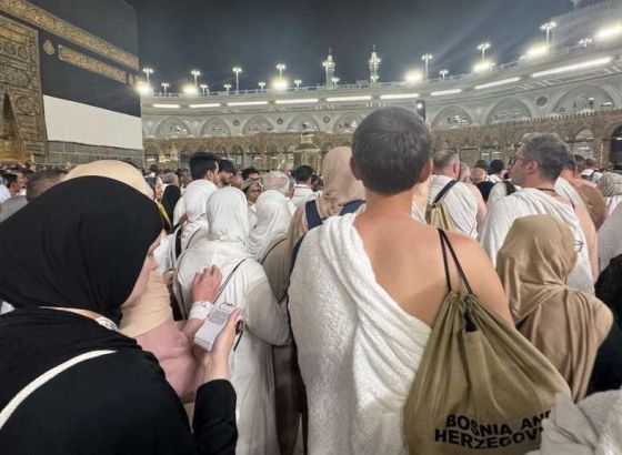 Muslimanski hodočasnici u Saudijskoj Arabiji obavili obrede hadža na visokim temperaturama