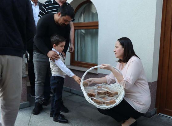 Benjamina Karić bajramsku radost podijelila s građanima Hrasnog Brda
