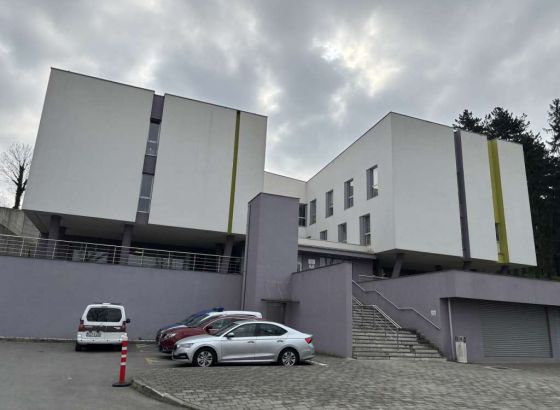 Sud u Bihaću odredio pritvor 52-godišnjaku zbog sumnje na silovanje bliske osobe