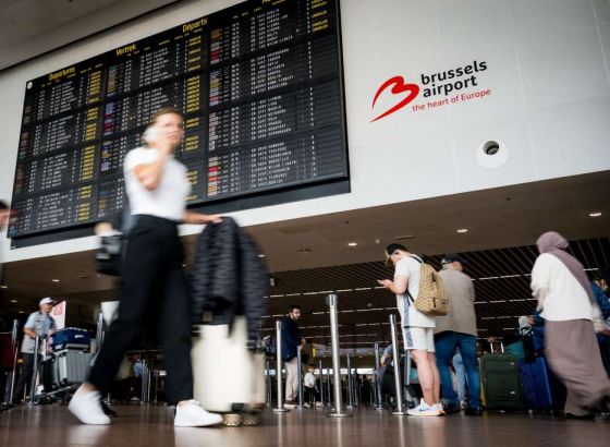 Putnici na aerodromu u Briselu suočavaju se s četverosatnim redovima zbog pravila EU
