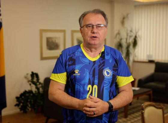 Nikšić: Pokažimo zajedništvo, ponos i podršku