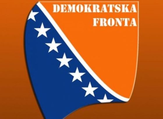 DF: Vlada HNK mora objasniti da li pripadnici MUP HNK uklanjaju državne zastave po nalogu HDZ-a