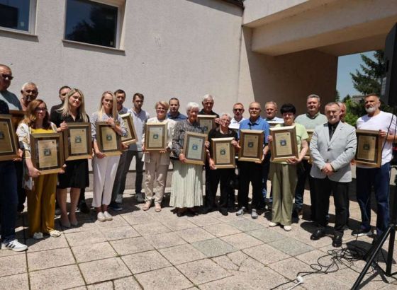Dodjelom plaketa obilježen Dan branilaca Bihaća