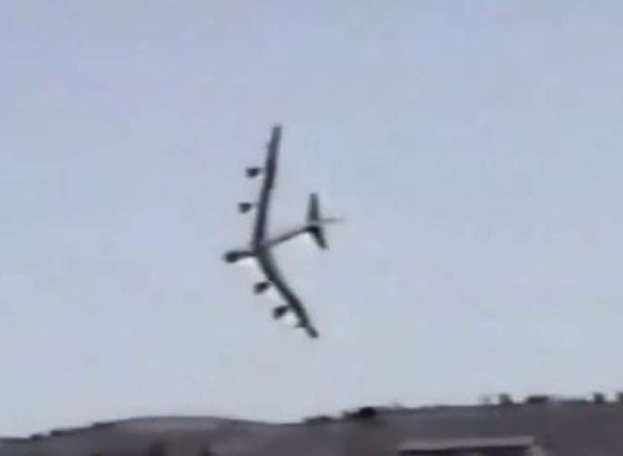 Osam osoba poginulo nakon pada bombardera B-52 u američkoj vojnoj bazi