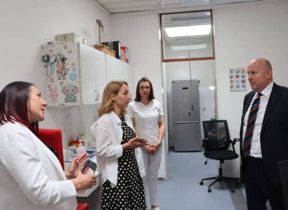 Ministarstvo zdravstva KS - Novi uređaj za brzu dijagnostiku u Hitnoj pomoći