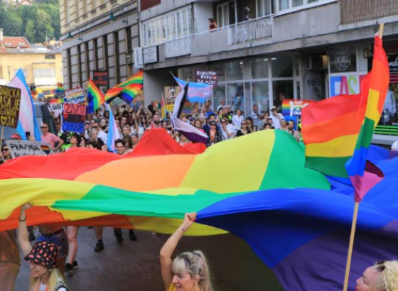 U Sarajevu danas sedma Bh. povorka ponosa, brojne izmjene u odvijanju gradskog javnog prijevoza