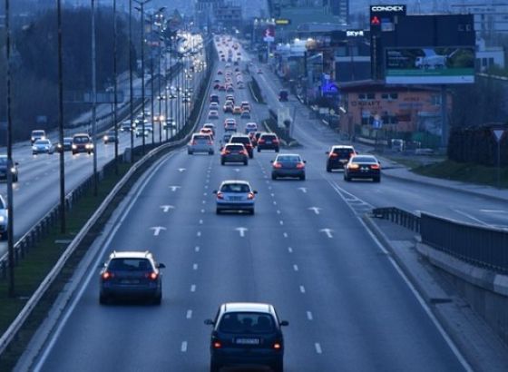 Povoljni uvjeti za vožnju, na graničnim prelazima zadržavanja vozila nisu duža od 30 minuta