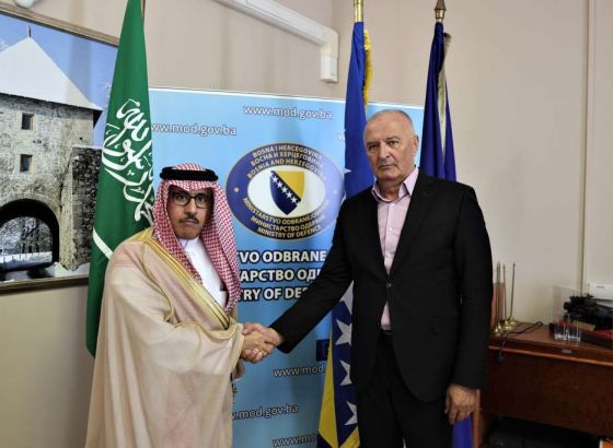 Helez i ambasador Saudijske Arabije o unapređenju odbrambene i sigurnosne saradnje