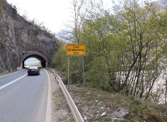 Zbog nezgode zaustavljen saobraćaj na magistralnoj cesti Maglaj-Doboj