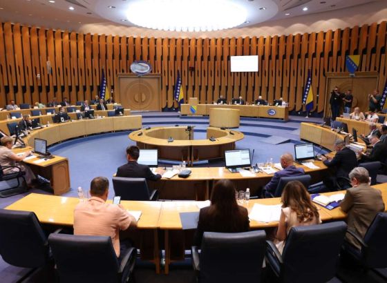 Džaferović tražio pauzu Doma naroda jer Čović ne dozvoljava glasanje o dopunama dnevnog reda