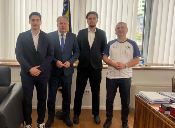 Nikšić i Dizdar s predstavnicima Asocijacije 5MFBH iz Pariza: Jačanje veza s bh. dijasporom