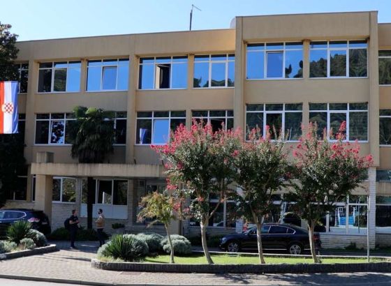 ŽZH: Odobren regres i 650.000 KM za nabavu udžbenika
