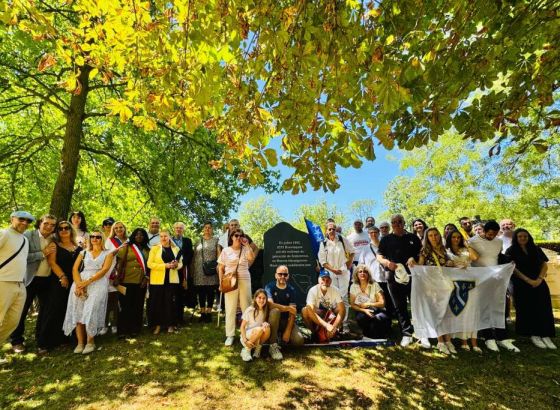 U Parizu održan 7. Marš mira i komemoracija povodom 31. godišnjice genocida u Srebrenici