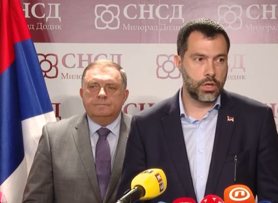 I TATA BI, SINE: Igor Dodik predvodi listu SNSD-a