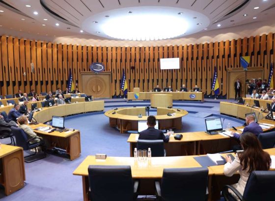Počela hitna sjednica Doma naroda PSBiH, na dnevnom redu prijedlozi zakona o VSTV-u i o Sudu BiH