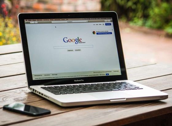 Evropska komisija izdala dva skupa obvezujućih mjera specifikacije za Google