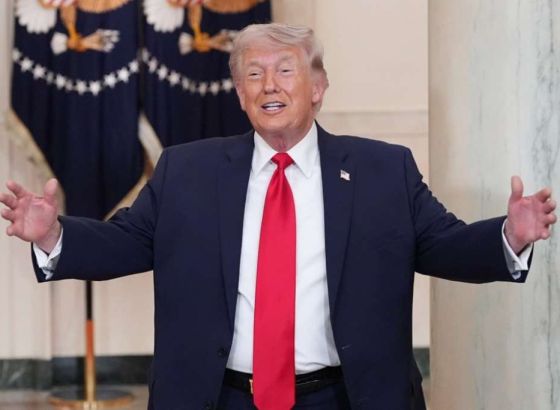 Trump najavio carine od 100 posto na uvoz generičkih lijekova od 2028.