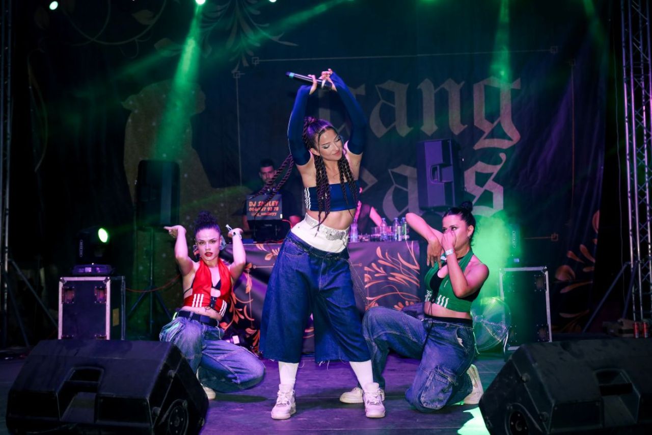 amna-image2.jpg